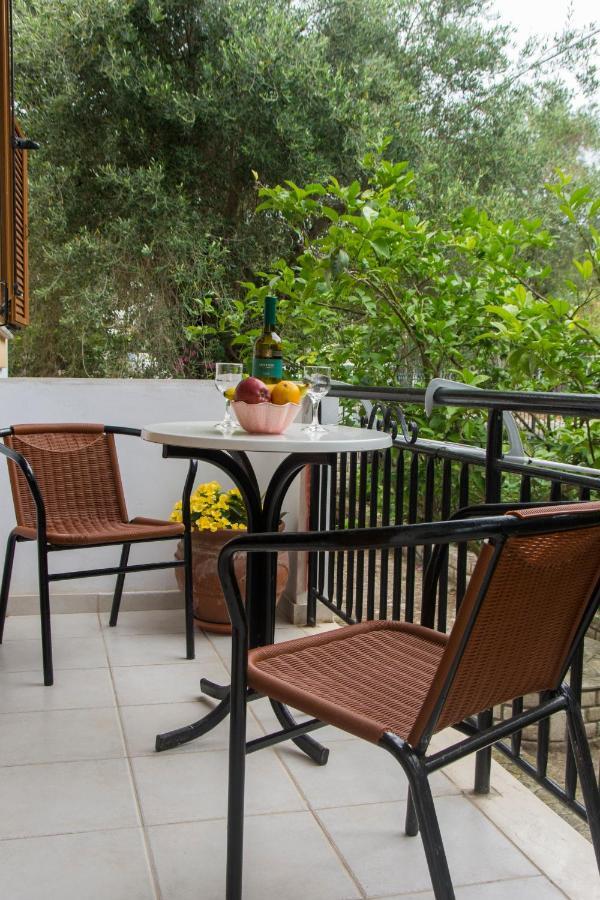 Natsios Apartments Vlachopoulátika المظهر الخارجي الصورة